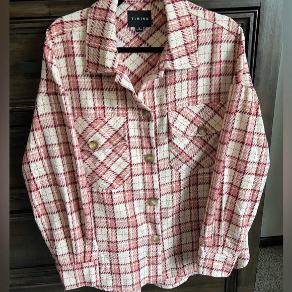 Shacket - Picture 4 of 4